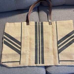 The bench people tote